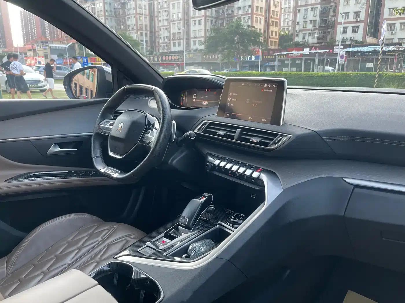 Peugeot 5008 2017 380THP 7-seater Luxury GT Edition — миниатюра 14