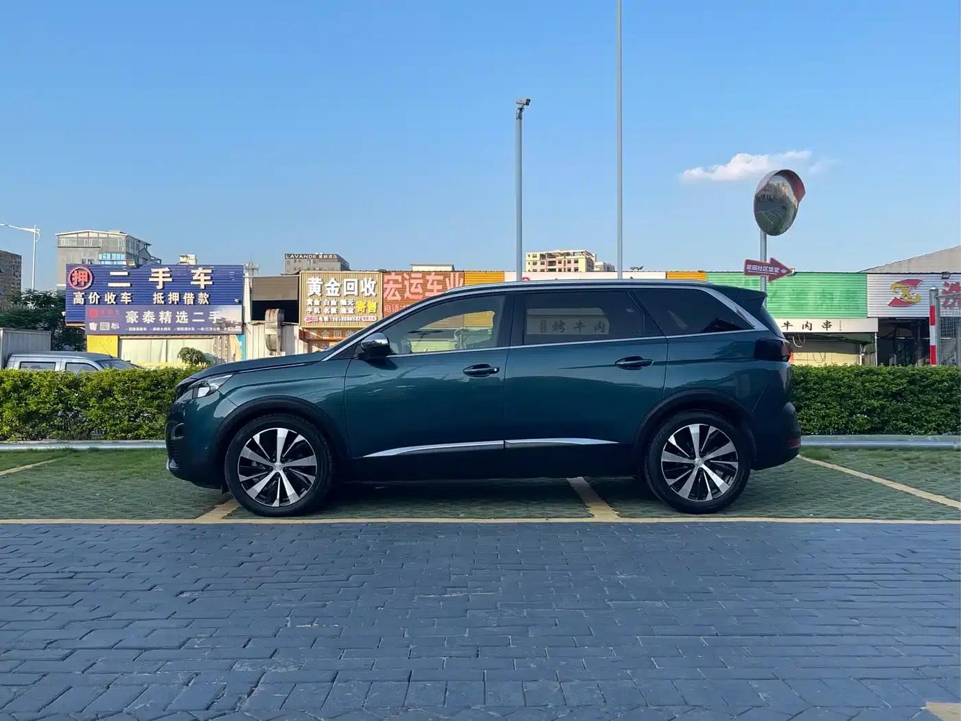 Peugeot 5008 2017 380THP 7-seater Luxury GT Edition — миниатюра 7