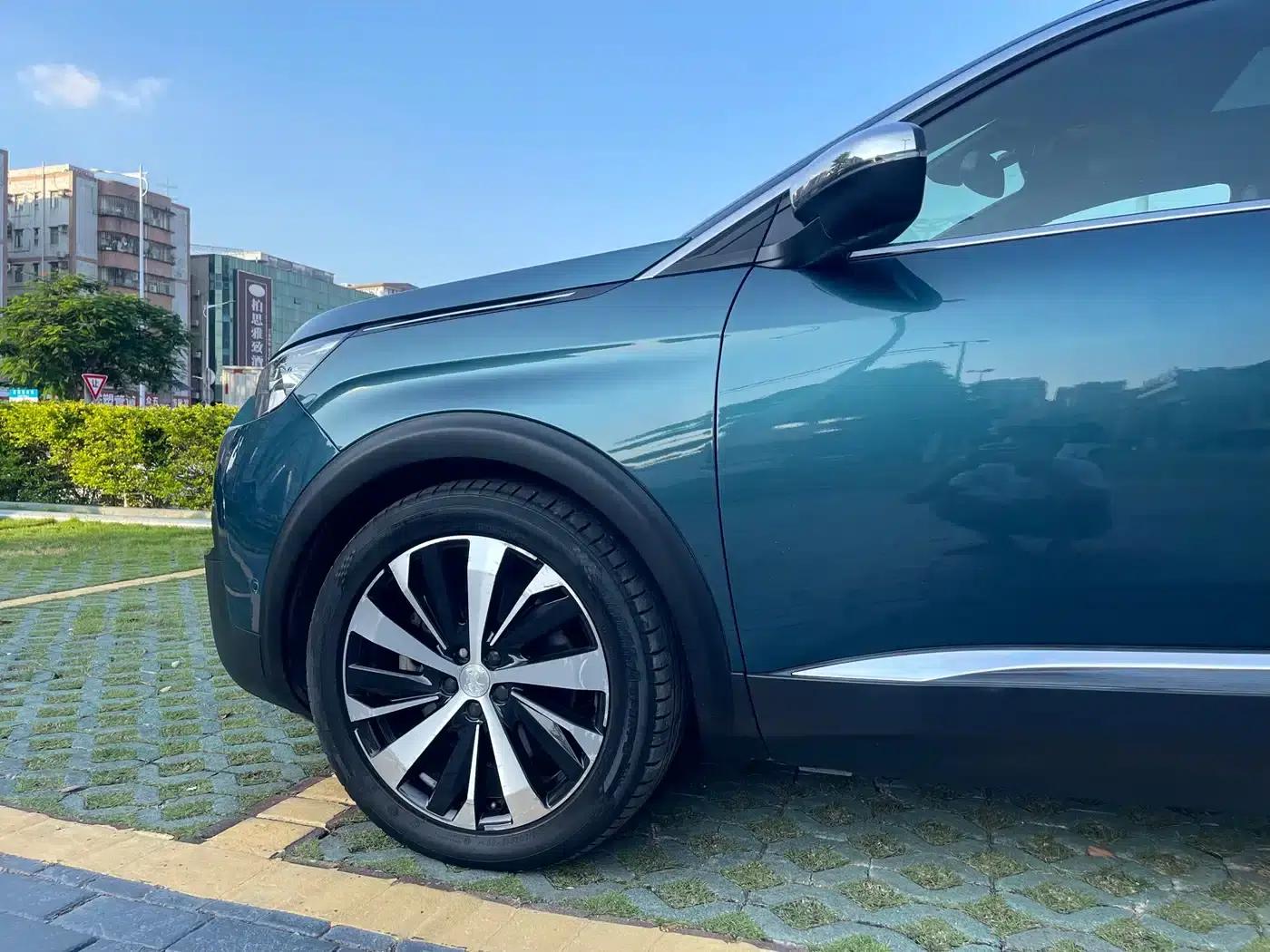 Peugeot 5008 2017 380THP 7-seater Luxury GT Edition — миниатюра 8