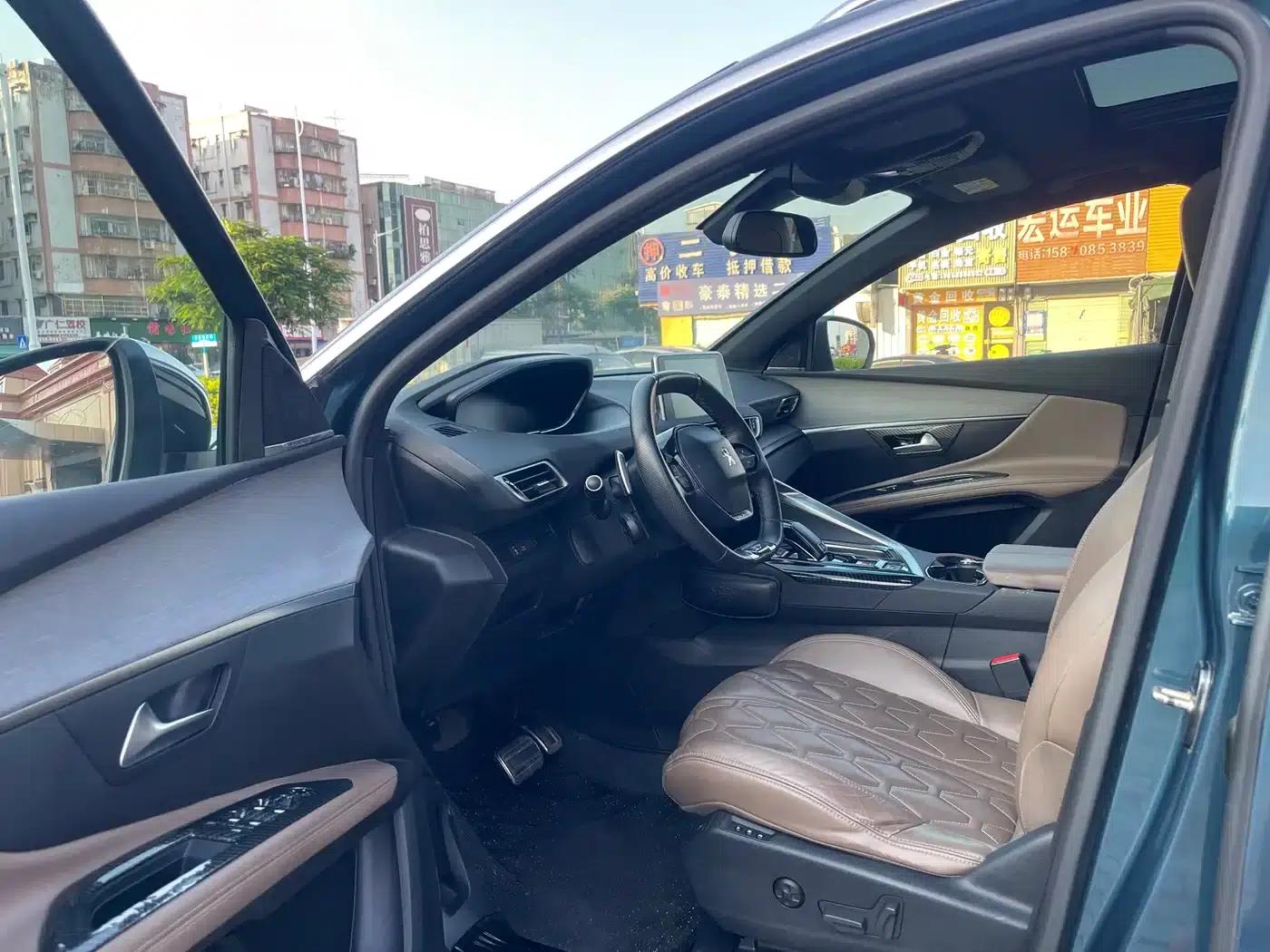 Peugeot 5008 2017 380THP 7-seater Luxury GT Edition — миниатюра 9