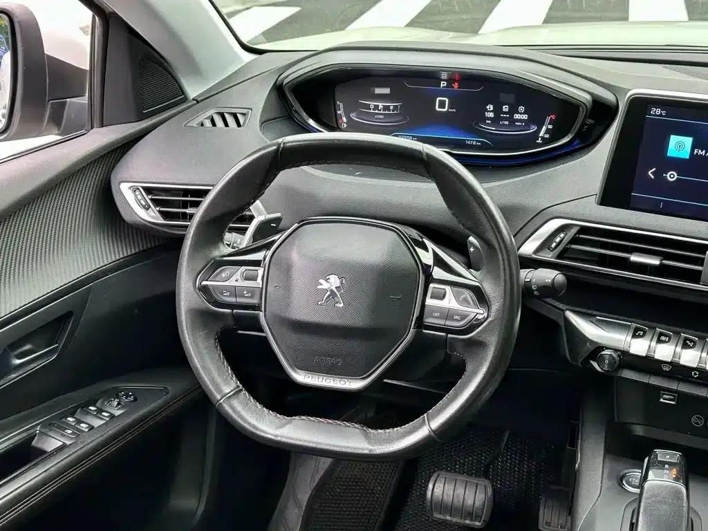 Peugeot 5008 2017 350THP 5-seater Leading Edition — миниатюра 4