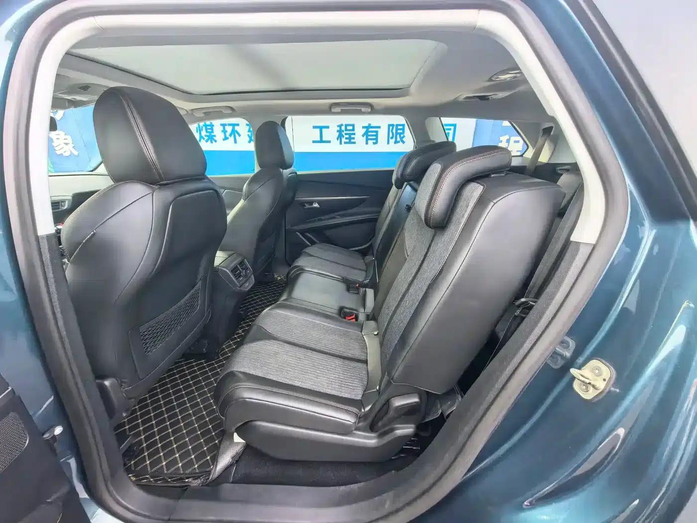 Peugeot 5008 2017 380THP 7-seater Elite Edition — миниатюра 6