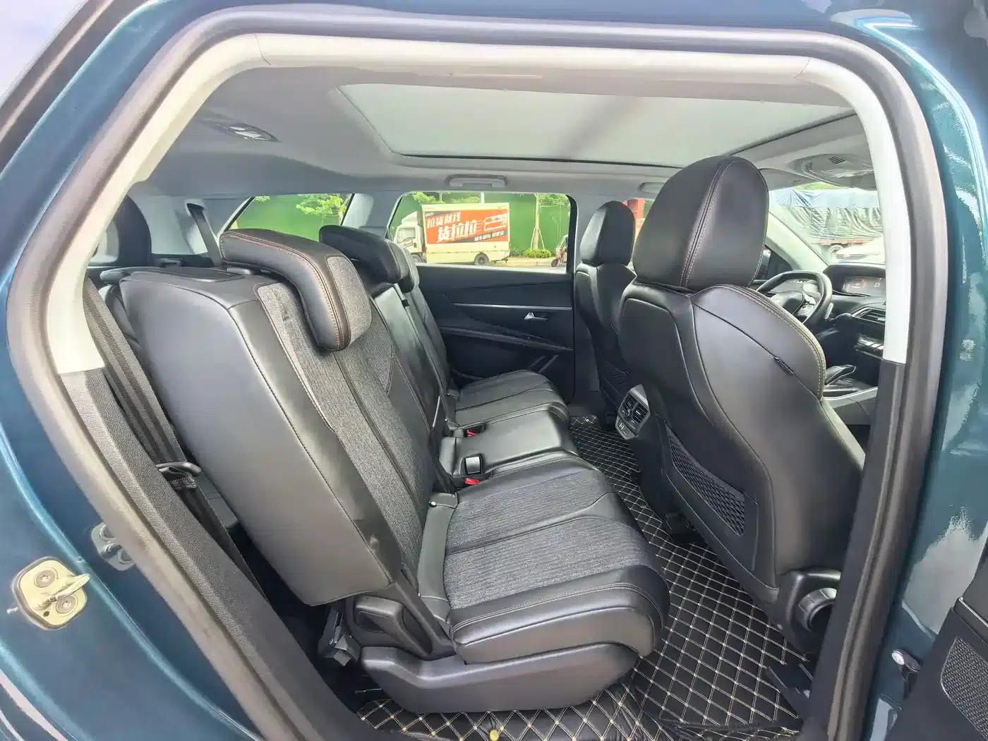 Peugeot 5008 2017 380THP 7-seater Elite Edition — миниатюра 9