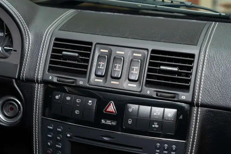 Mercedes-Benz G-Class 2012 5.5L Automatic 4WD 5-seater Parallel Import — миниатюра 6