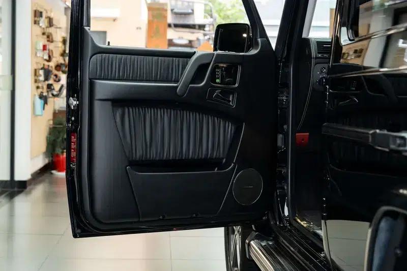Mercedes-Benz G-Class 2012 5.5L Automatic 4WD 5-seater Parallel Import — миниатюра 8