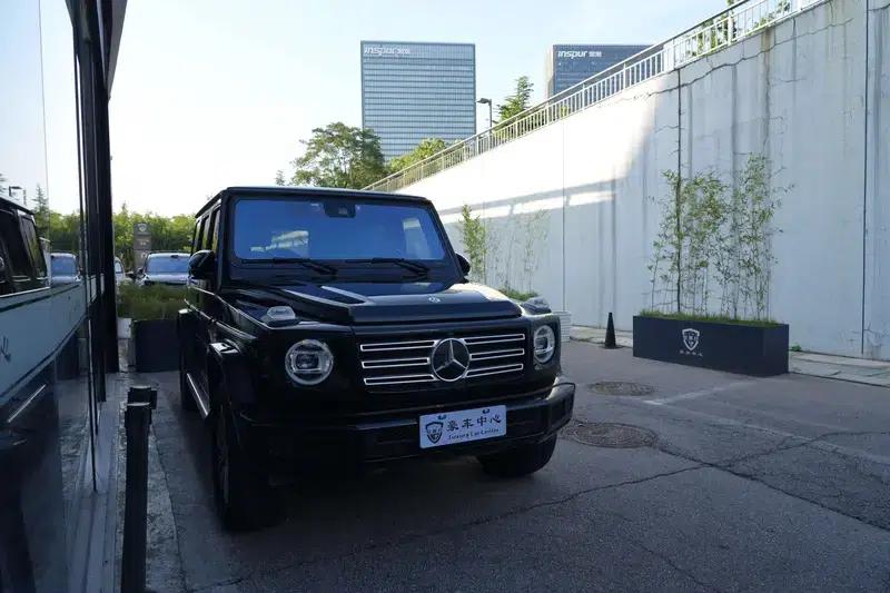Mercedes-Benz G-Class 2024 G 500 Collector's Edition — миниатюра 12