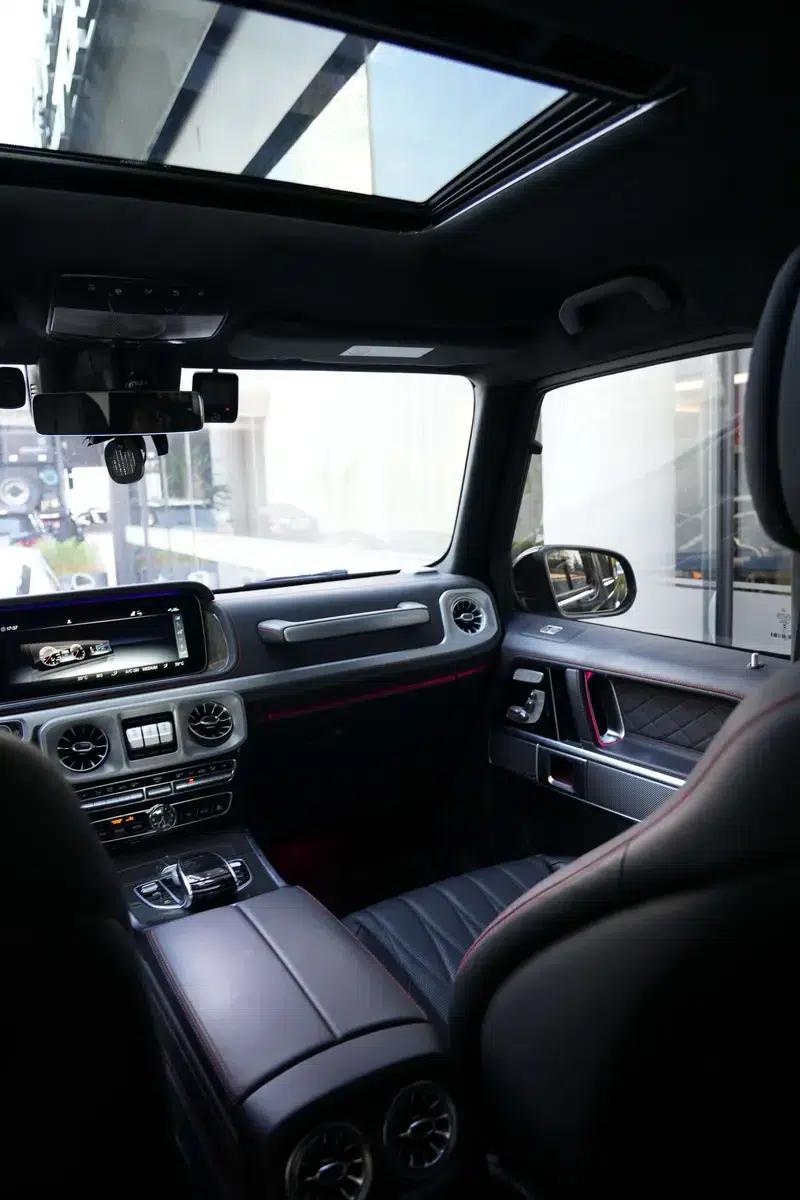 Mercedes-Benz G-Class 2024 G 500 Collector's Edition — миниатюра 15