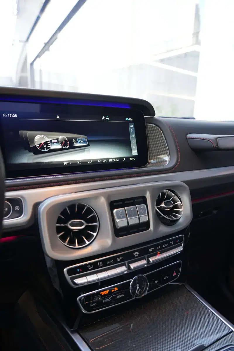 Mercedes-Benz G-Class 2024 G 500 Collector's Edition — миниатюра 7
