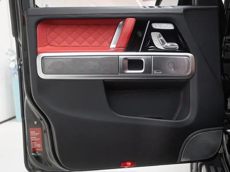 2019 Mercedes-Benz G-Class G 500 — миниатюра 31