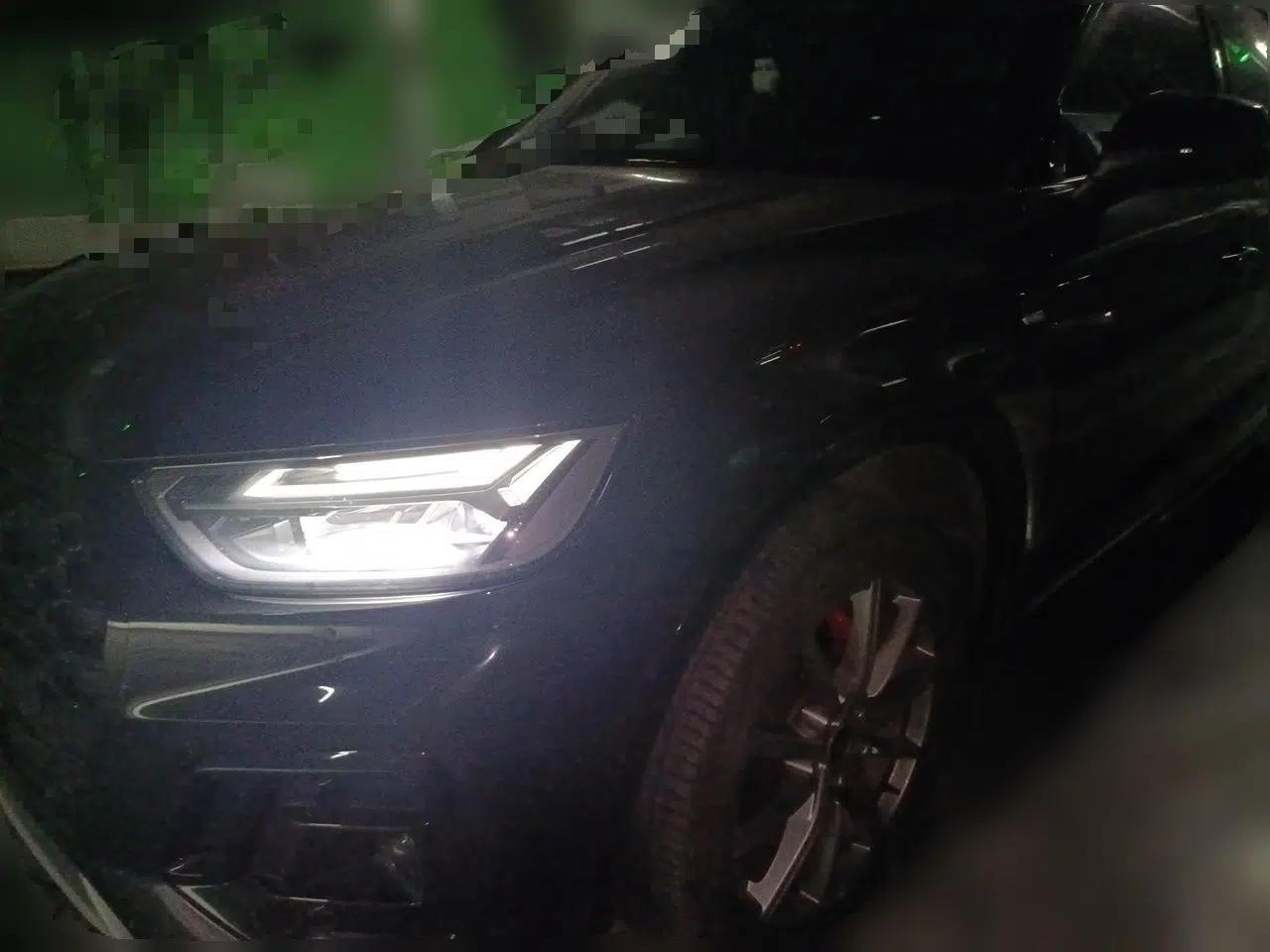 Audi Q5L 2022 Updated 40T Luxury Dynamic Edition — миниатюра 1