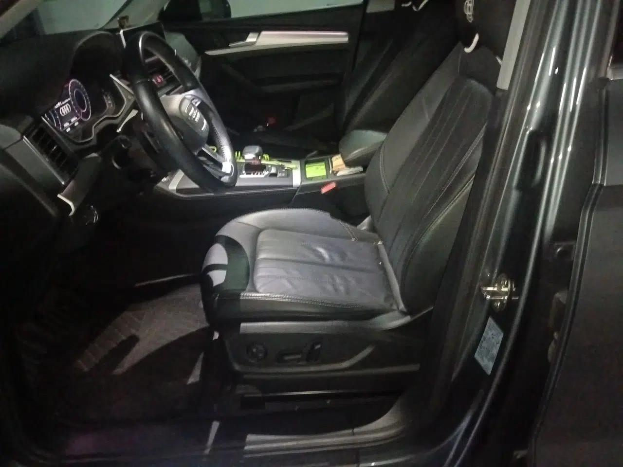 Audi Q5L 2020 Updated 40 TFSI Prestige Fashion Edition — миниатюра 15