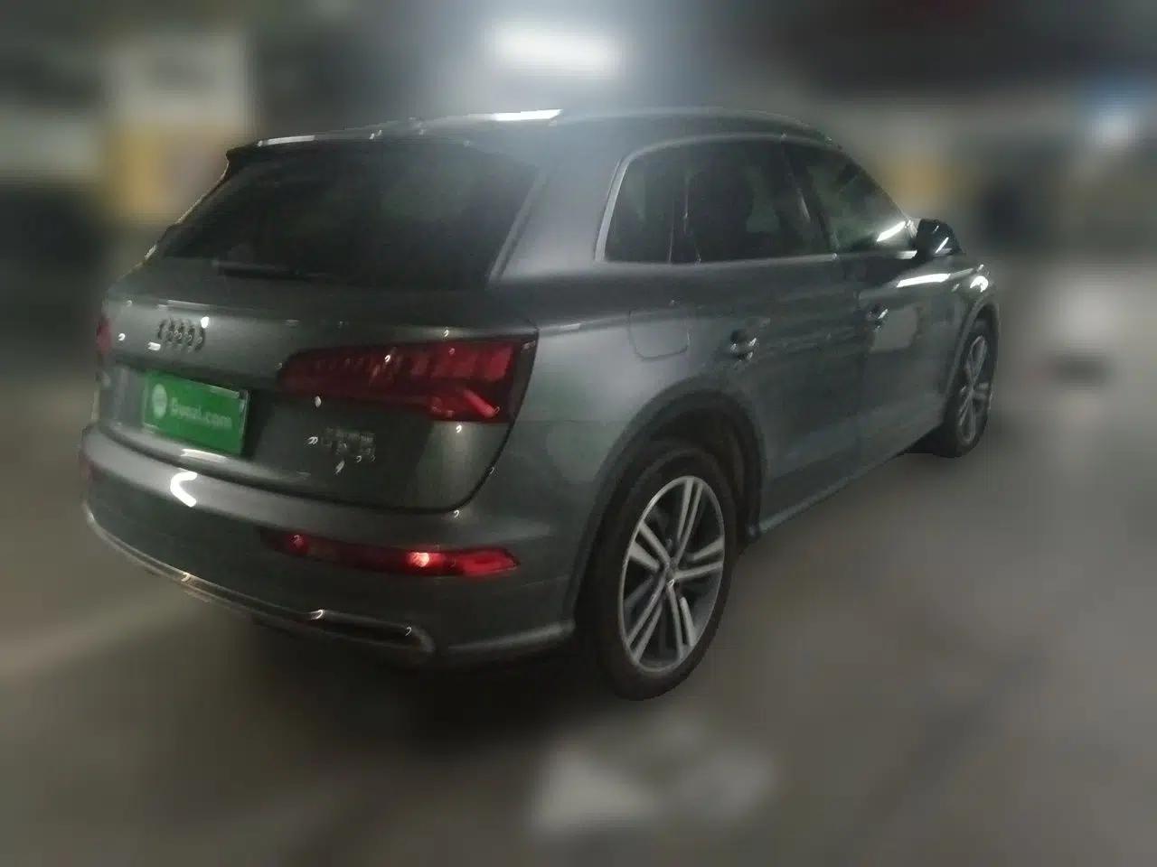 Audi Q5L 2020 Updated 40 TFSI Prestige Fashion Edition — миниатюра 6
