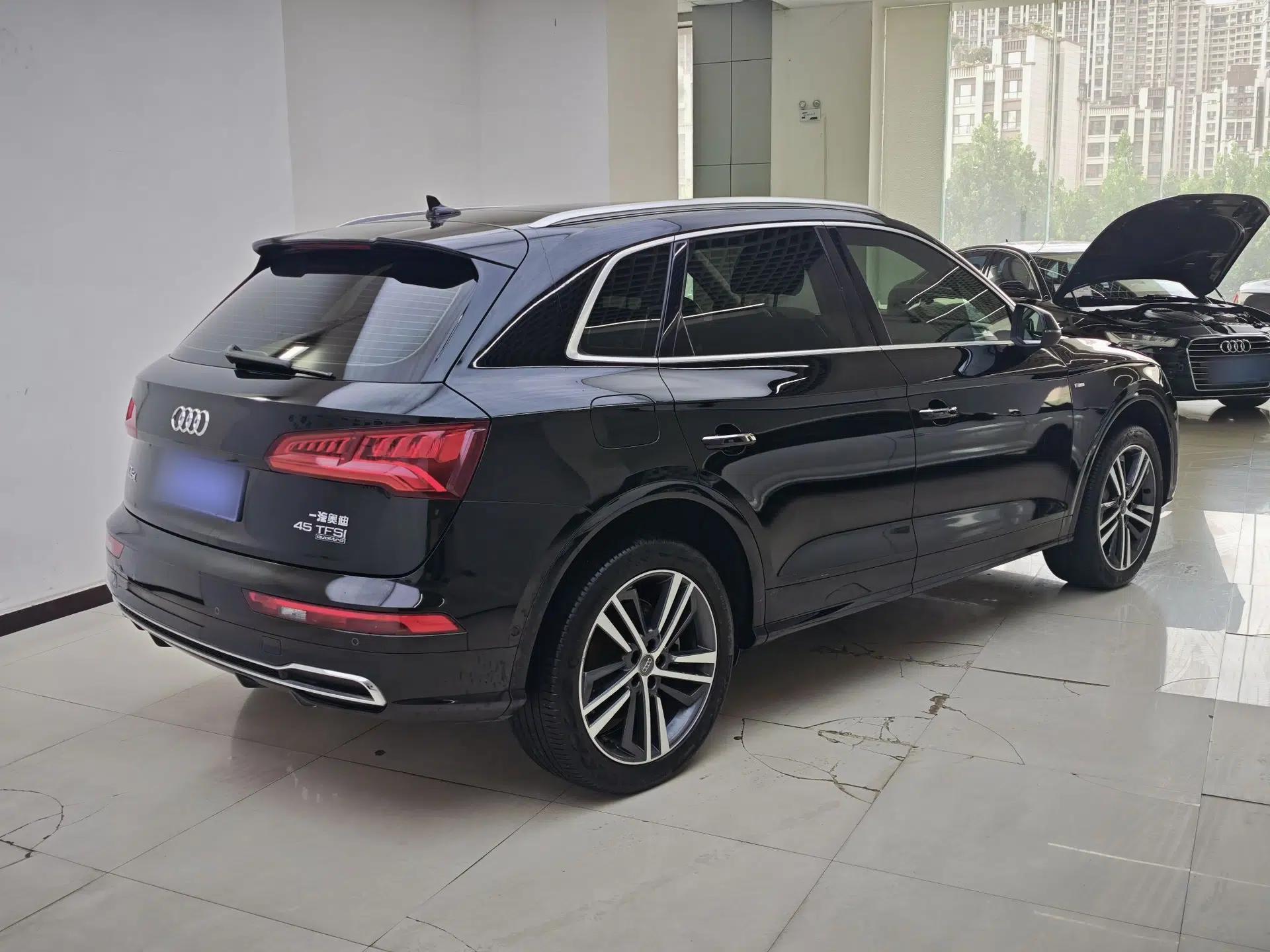 Audi Q5L 2020 45 TFSI Prestige Sport Edition — миниатюра 6