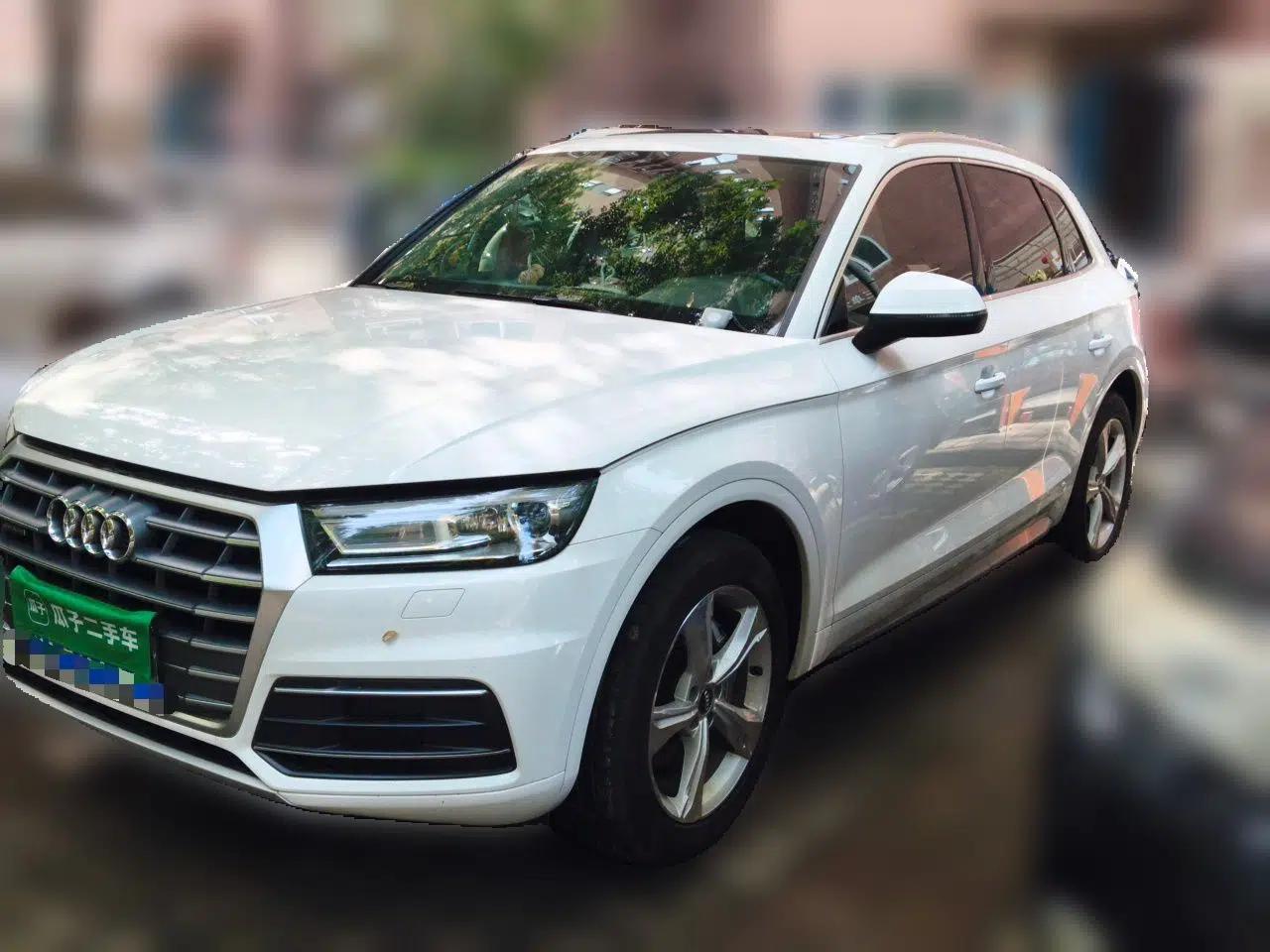 Audi Q5L 2018 40 TFSI Prestige Edition China V — миниатюра 1