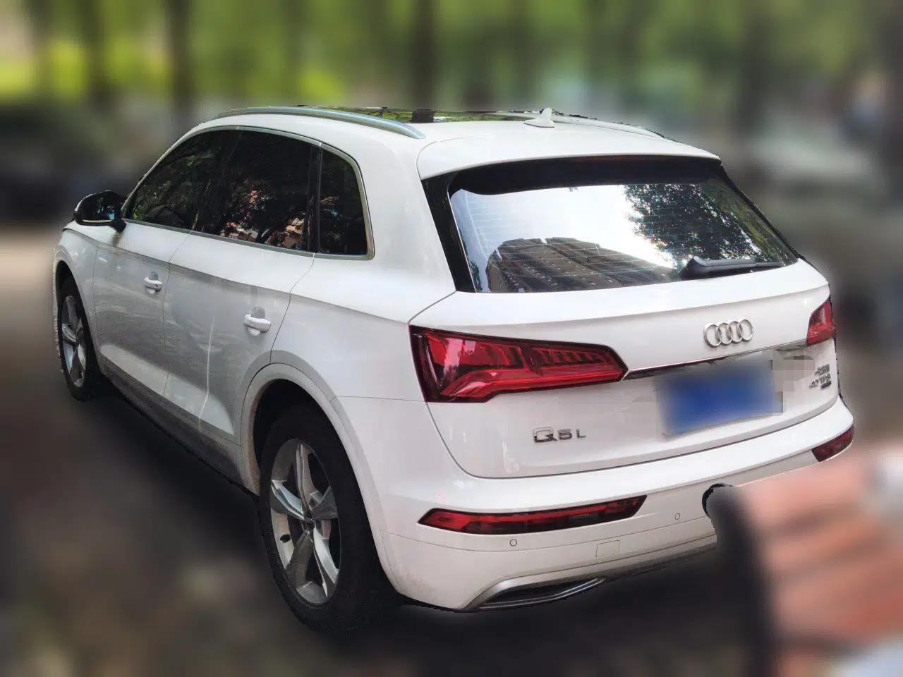 Audi Q5L 2018 40 TFSI Prestige Edition China V — миниатюра 4