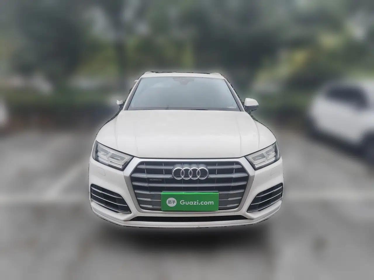 Audi Q5L 2020 Updated 40 TFSI Prestige Fashion Edition — миниатюра 2