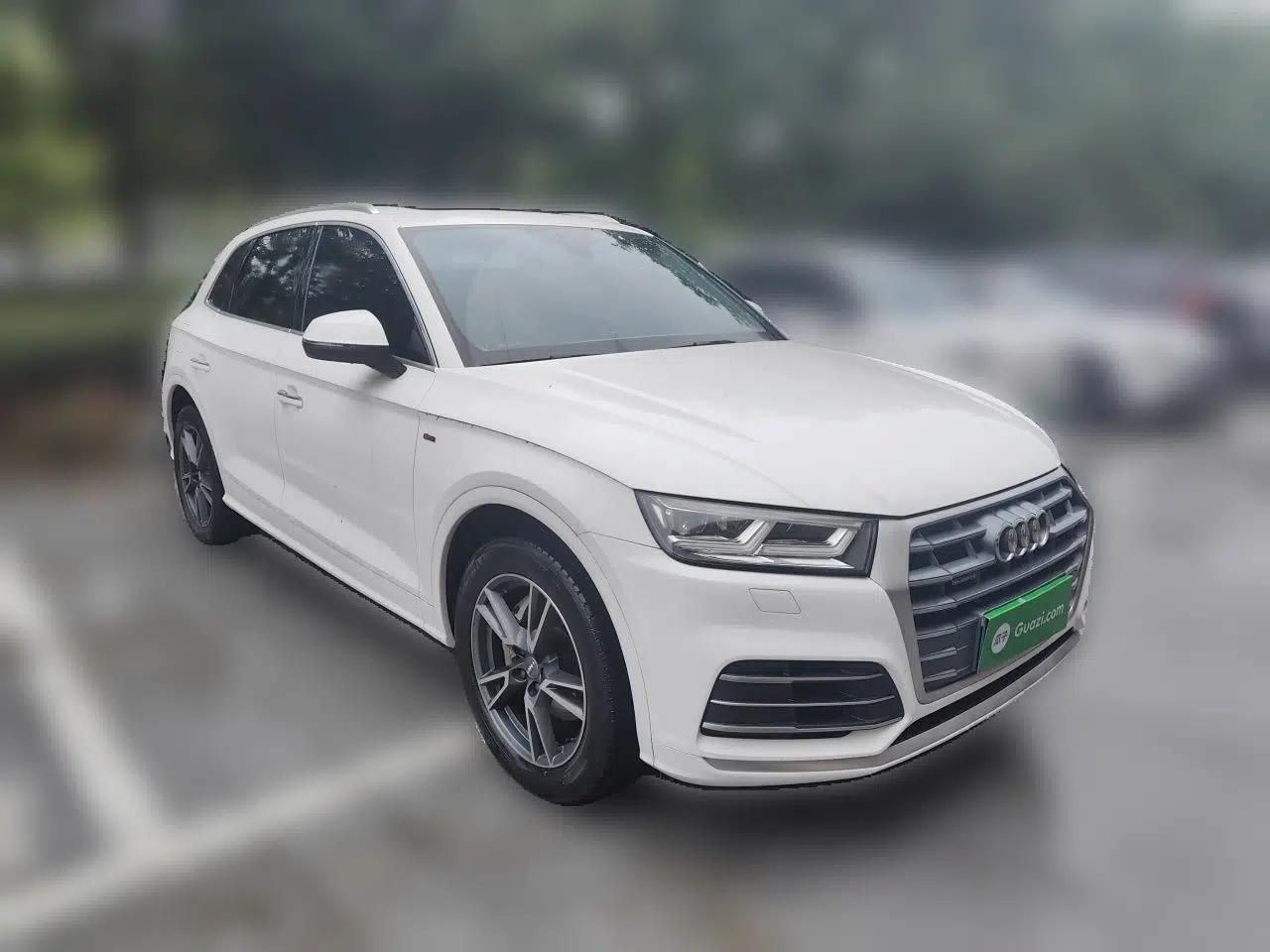 Audi Q5L 2020 Updated 40 TFSI Prestige Fashion Edition — миниатюра 3