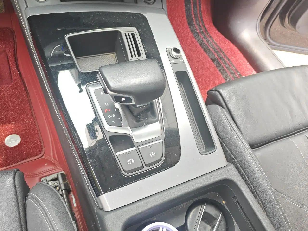 Audi Q5L 2022 40T Fashionable and Dynamic Model — миниатюра 14