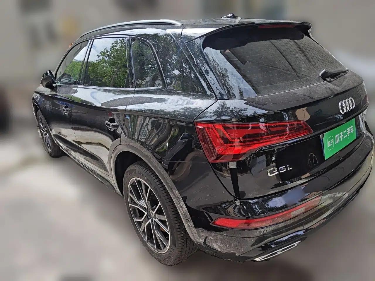 Audi Q5L 2024 45 TFSI Luxury Dynamic Model — миниатюра 4