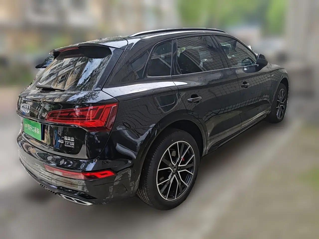 Audi Q5L 2024 45 TFSI Luxury Dynamic Model — миниатюра 6