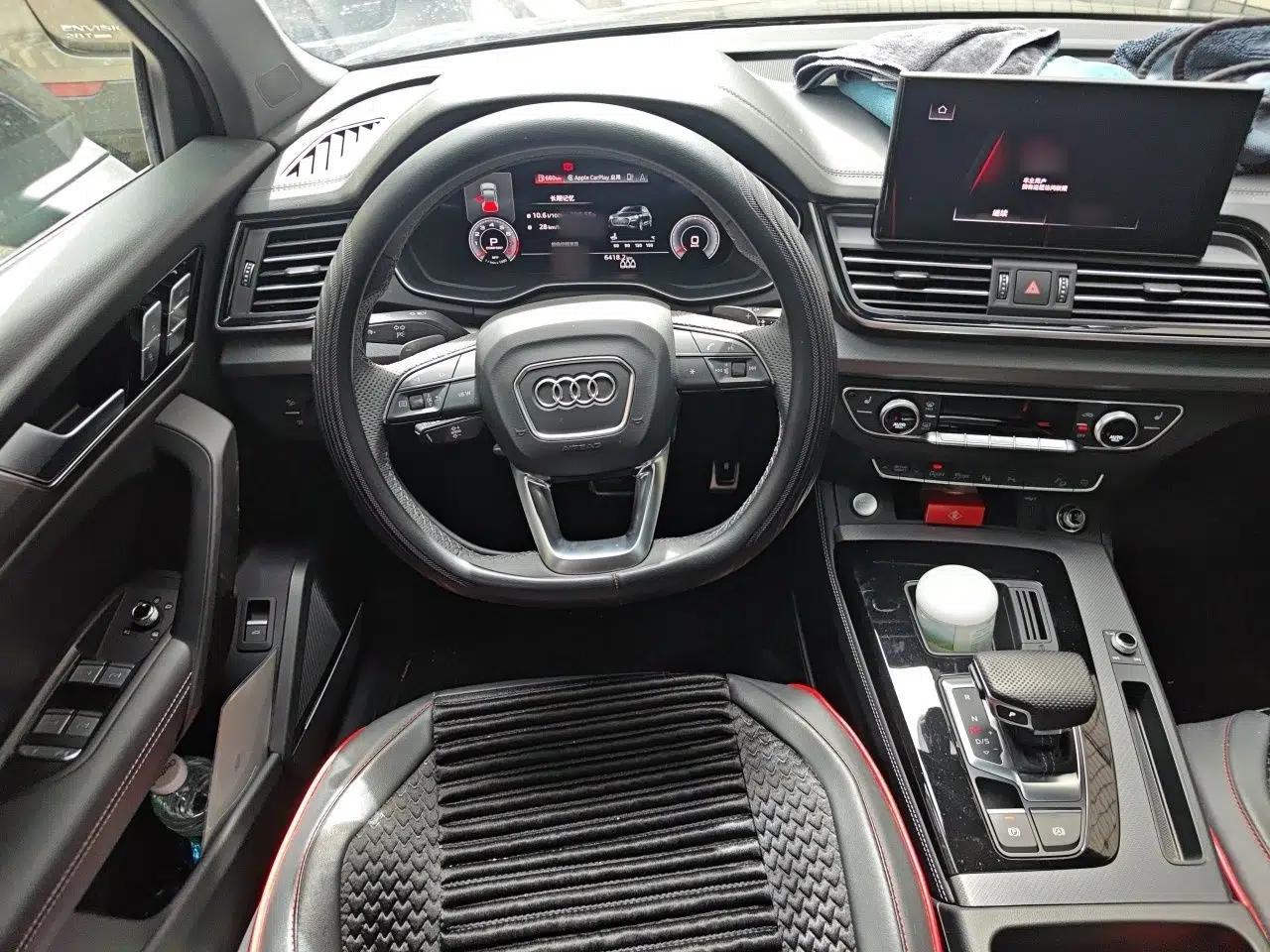 Audi Q5L 2024 45 TFSI Luxury Dynamic Model — миниатюра 10