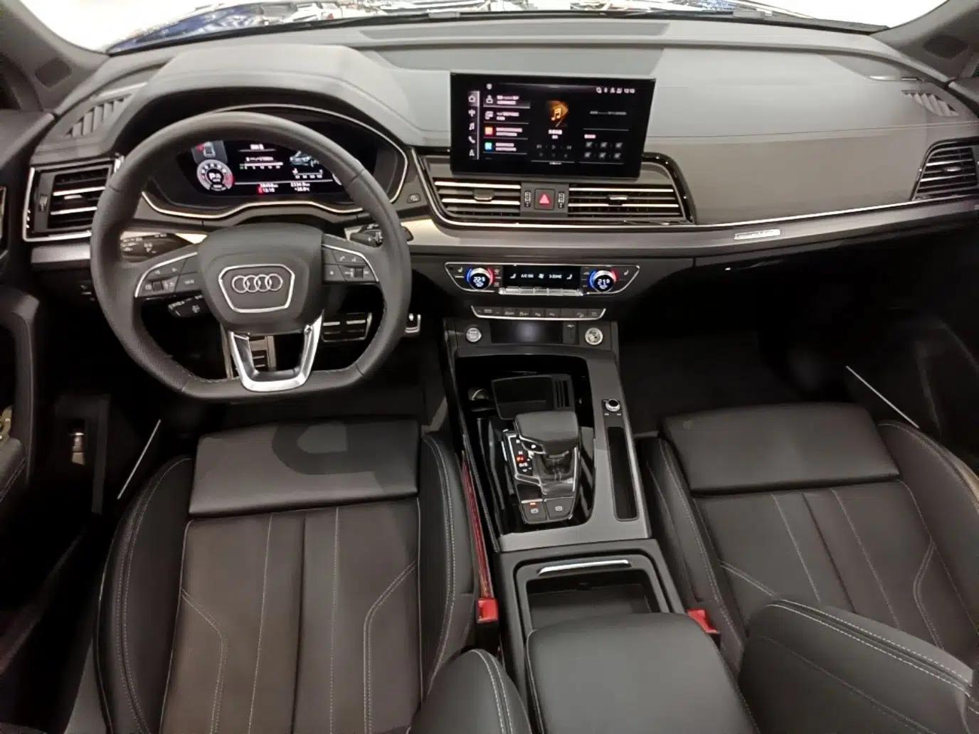 Audi Q5L 2024 45 TFSI Luxury Dynamic Model — миниатюра 12