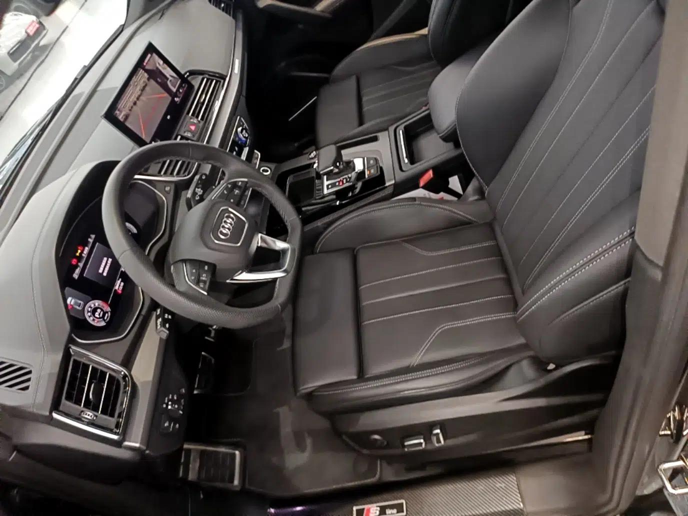 Audi Q5L 2024 45 TFSI Luxury Dynamic Model — миниатюра 17