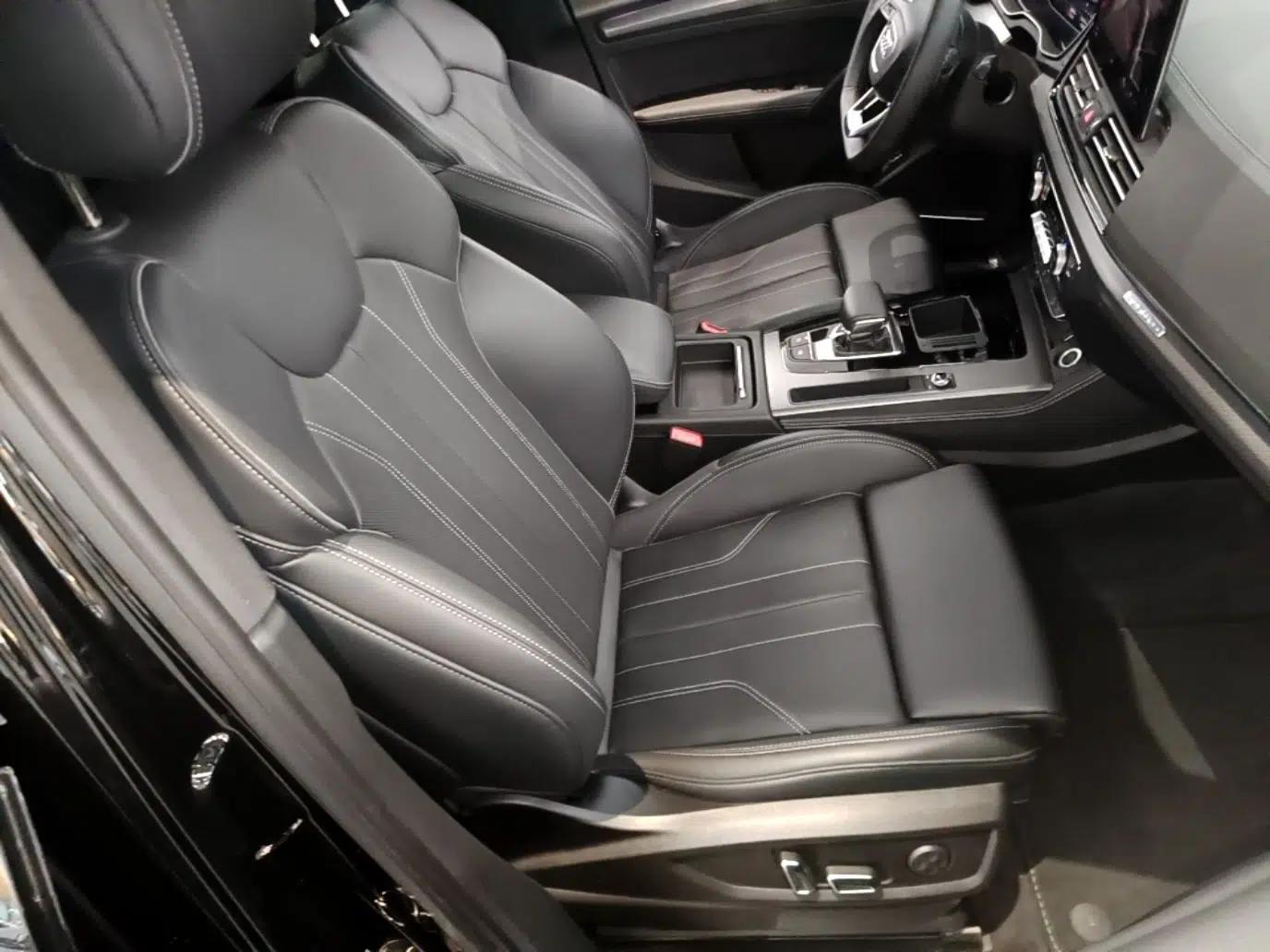 Audi Q5L 2024 45 TFSI Luxury Dynamic Model — миниатюра 19