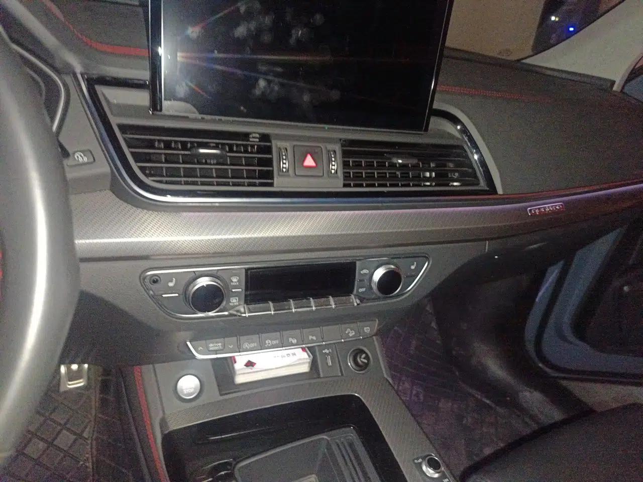 Audi Q5L 2022 40T Luxury Dynamic Model — миниатюра 13