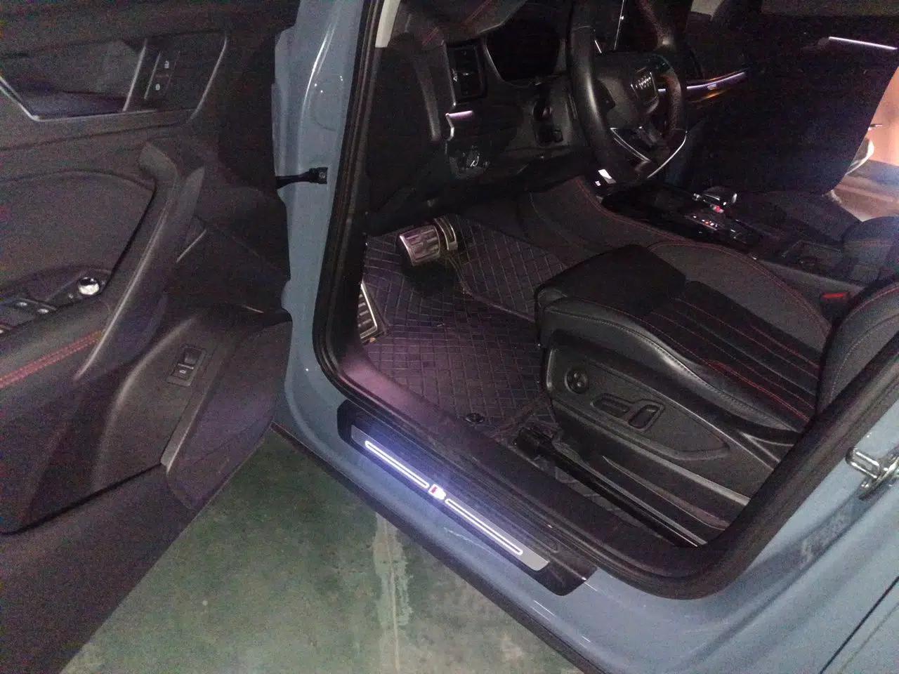Audi Q5L 2022 40T Luxury Dynamic Model — миниатюра 16