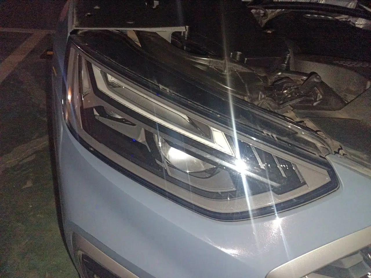 Audi Q5L 2022 40T Luxury Dynamic Model — миниатюра 7
