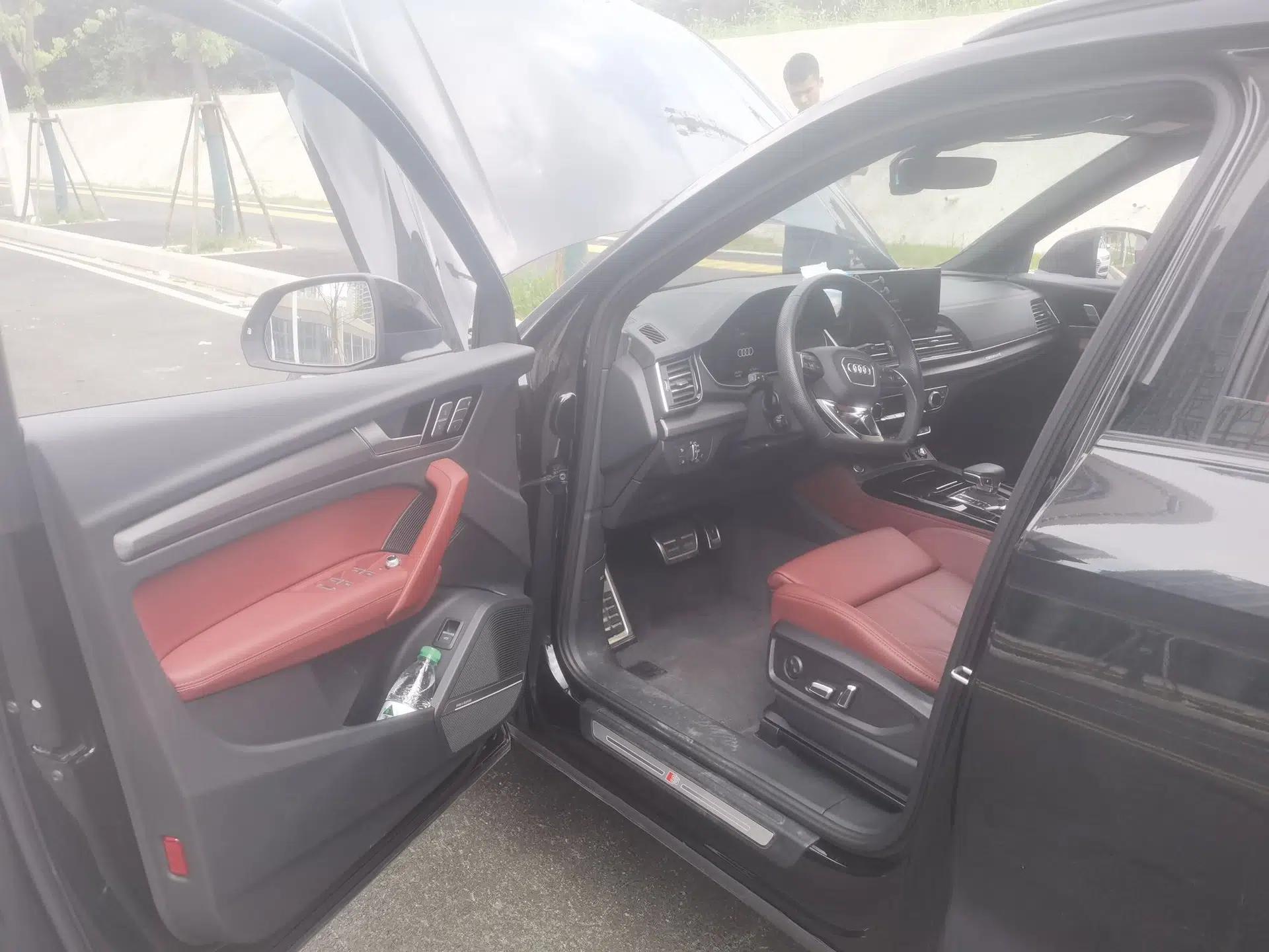 Audi Q5L 2025 quattro 45th Anniversary Edition 45 TFSI Luxury Dynamic Model — миниатюра 16