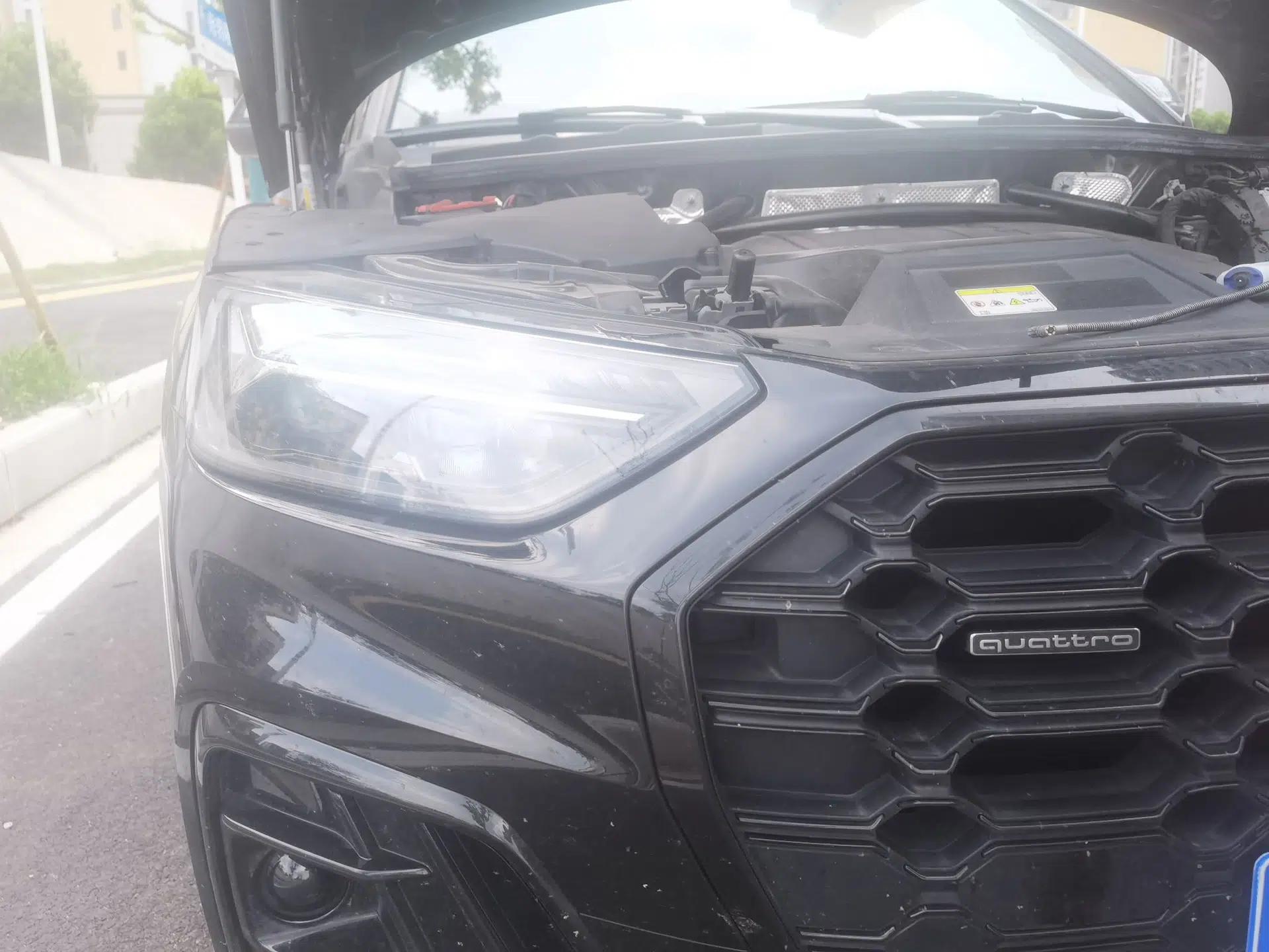 Audi Q5L 2025 quattro 45th Anniversary Edition 45 TFSI Luxury Dynamic Model — миниатюра 7