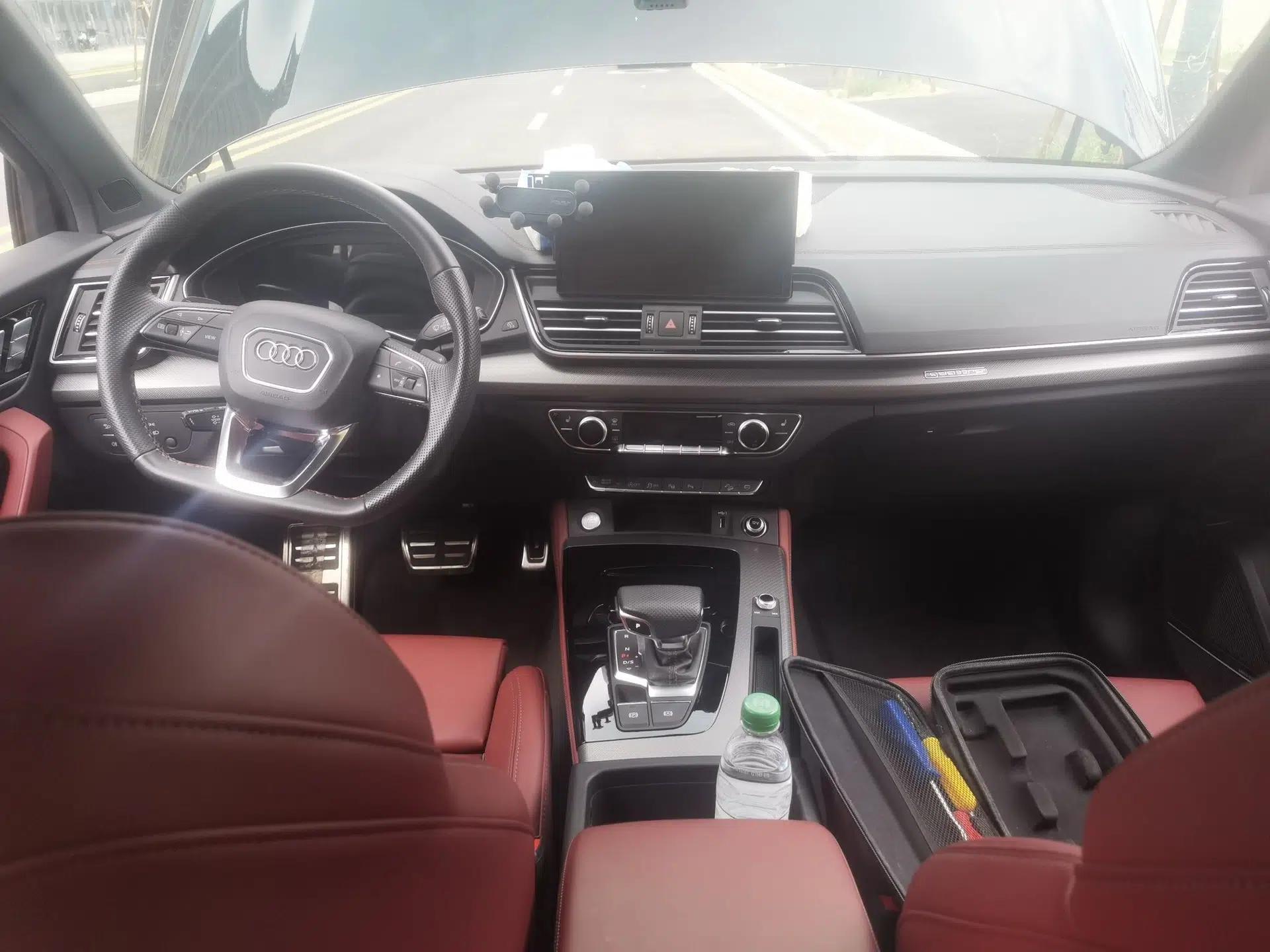 Audi Q5L 2025 quattro 45th Anniversary Edition 45 TFSI Luxury Dynamic Model — миниатюра 9