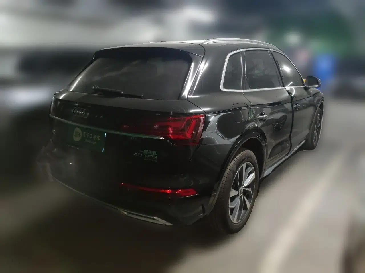 Audi Q5L 2022 40T Fashionable and Elegant Model — миниатюра 6