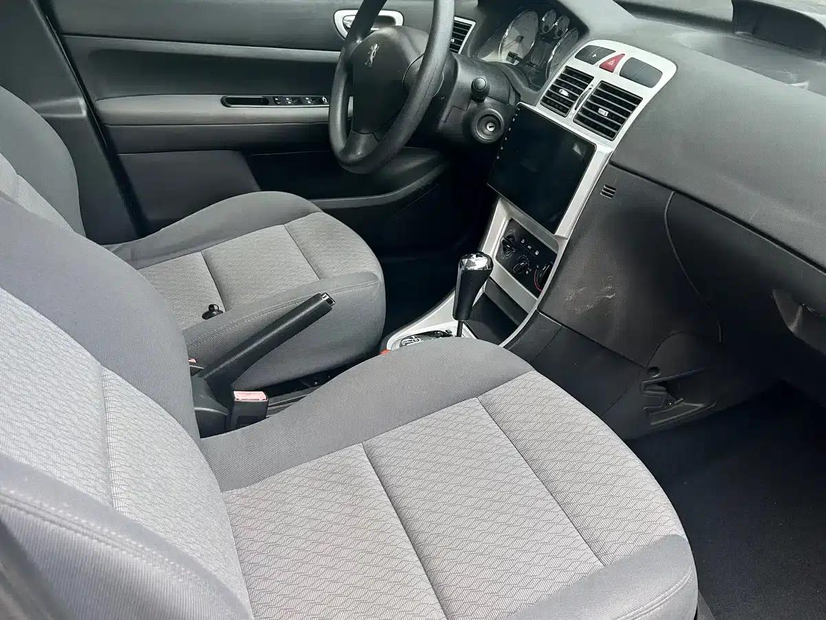 Peugeot 307 2008 Hatchback 1.6L Automatic Elegant Edition — миниатюра 5