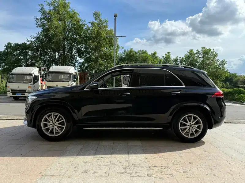 Mercedes-Benz GLE (Imported) 2020 Facelift GLE 350 4MATIC Fashion Model — миниатюра 4