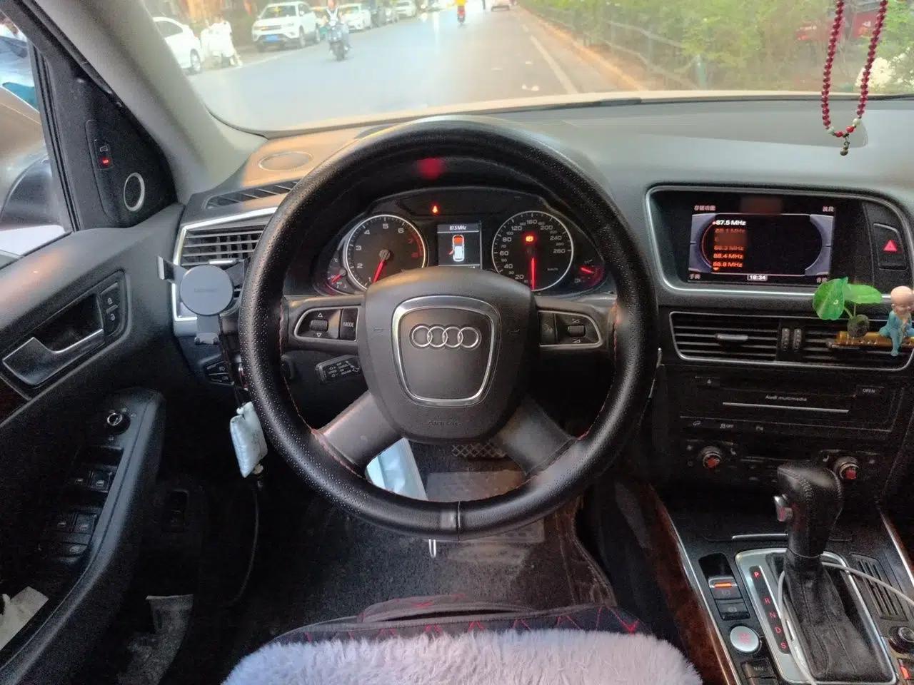 Audi Q5 2011 2.0TFSI Comfort Version — миниатюра 10