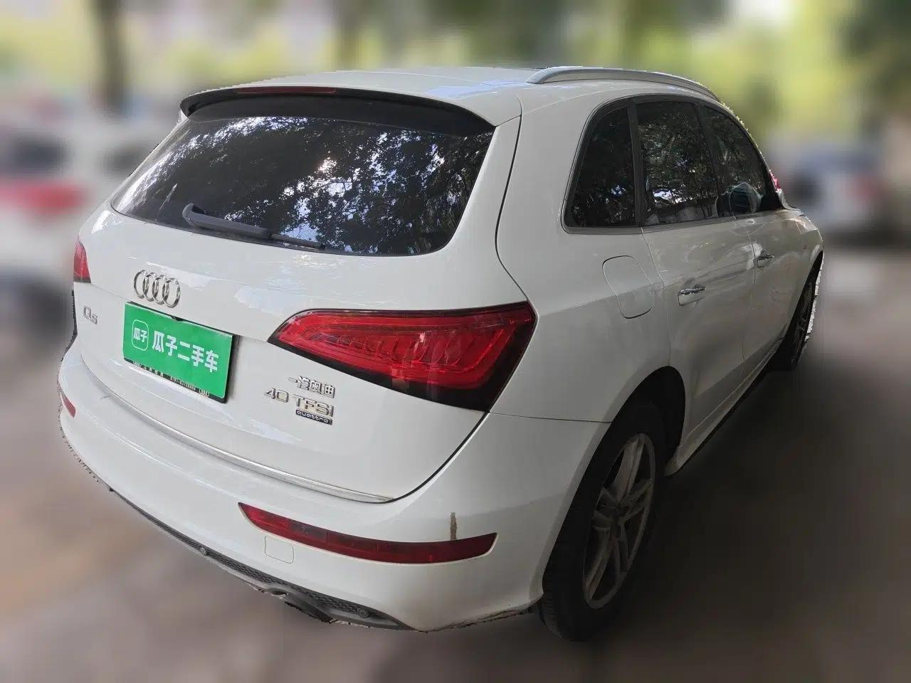 Audi Q5 2018 Collector's Edition 40 TFSI Technology Model — миниатюра 4