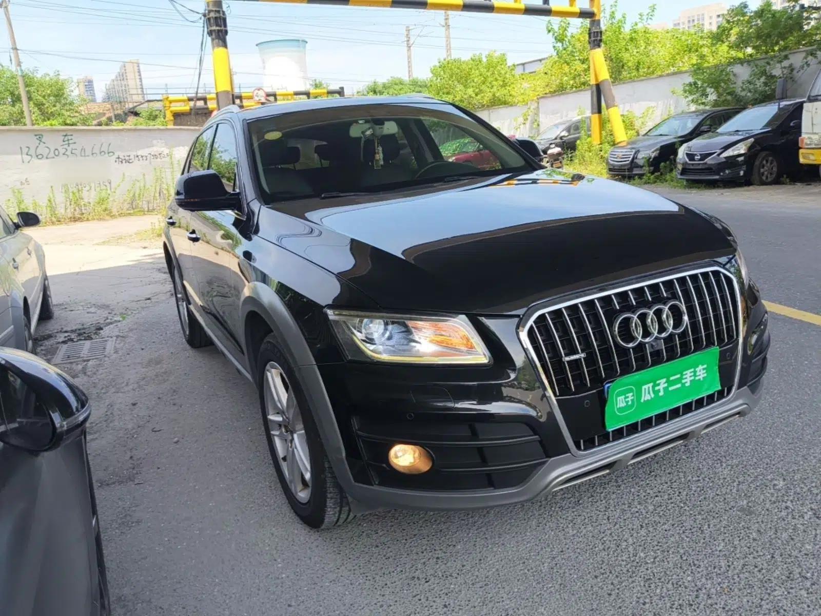 Audi Q5 2018 Collector's Edition 40 TFSI Technology Model — миниатюра 3