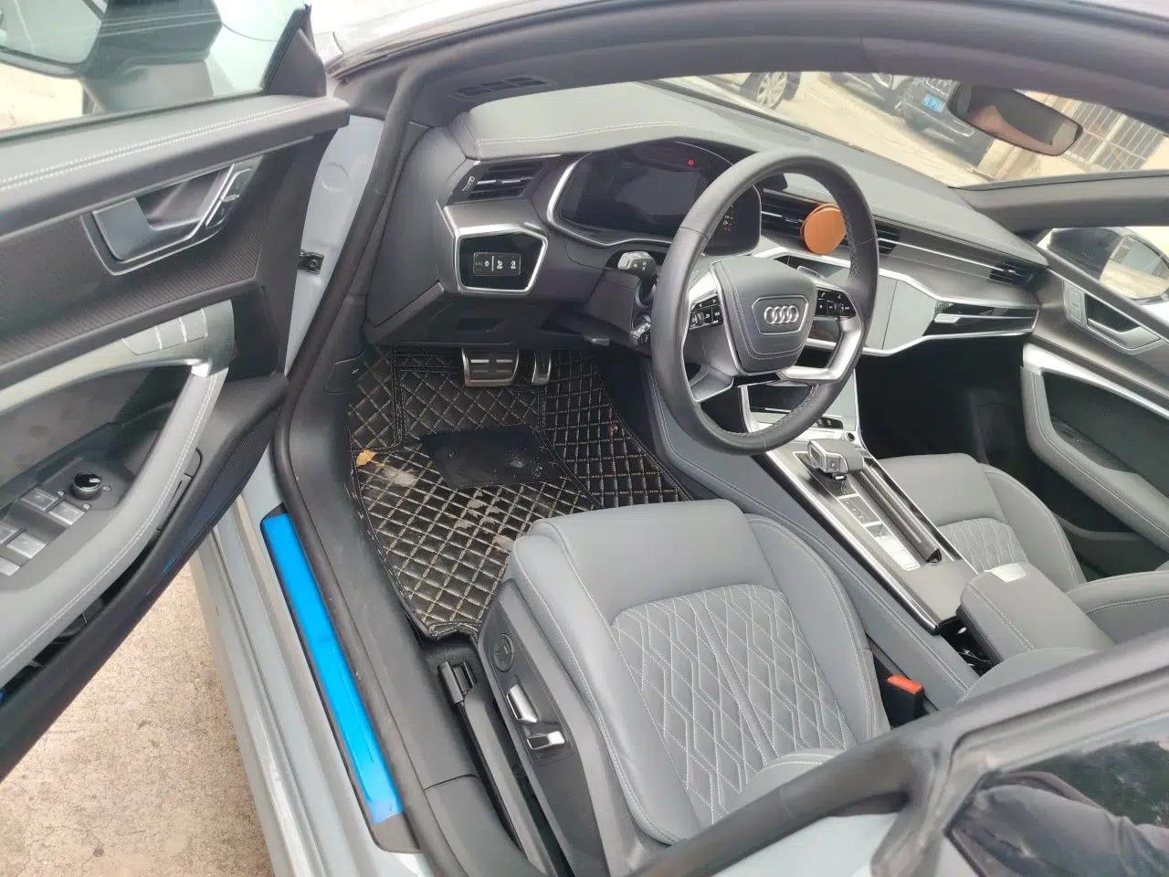 Audi A7L 2024 55 TFSI quattro RS Performance Edition — миниатюра 16