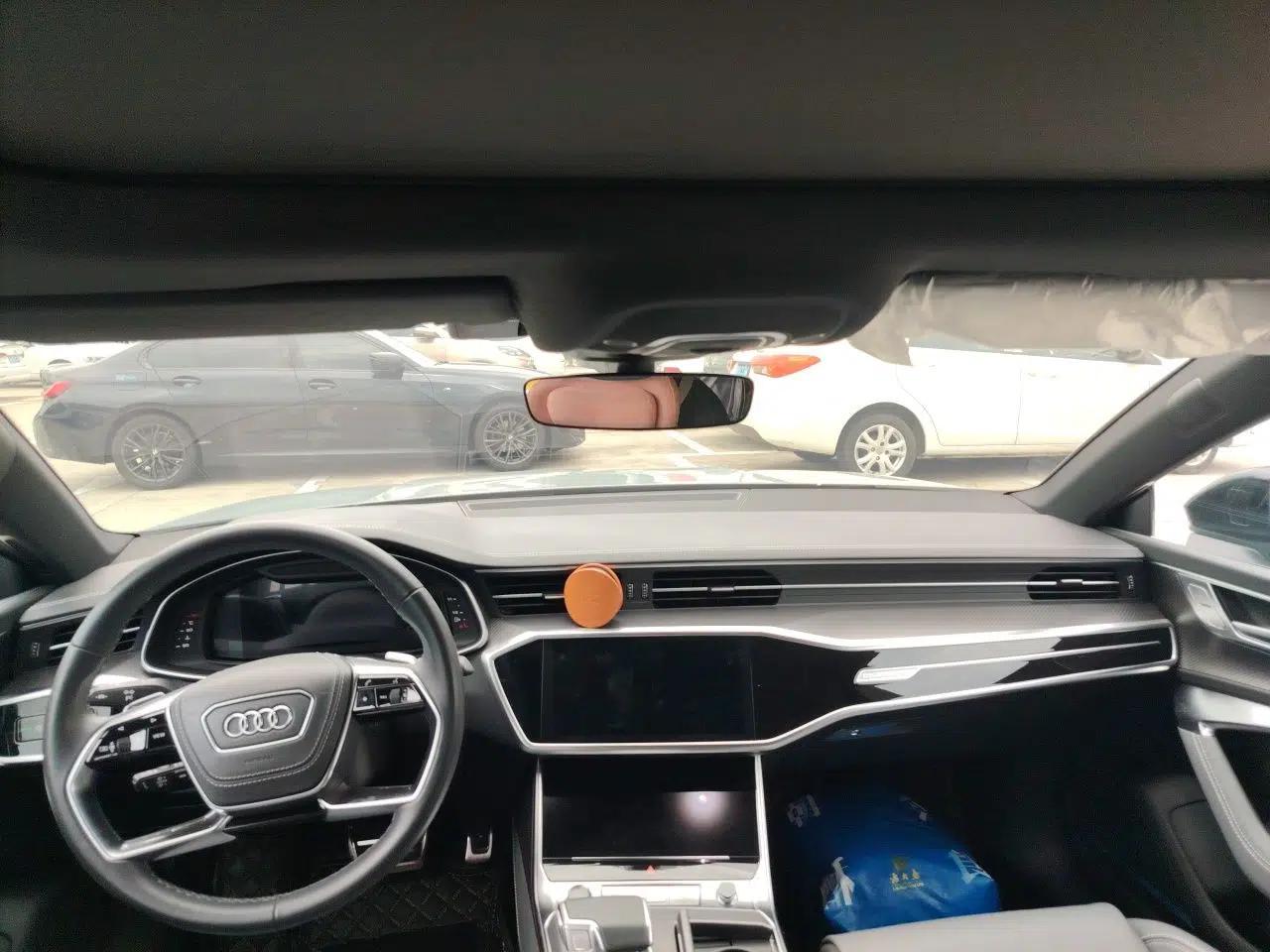 Audi A7L 2024 55 TFSI quattro RS Performance Edition — миниатюра 18
