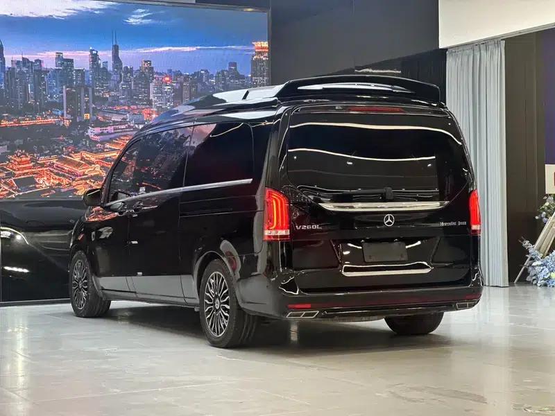 Mercedes-Benz V-Class 2018 V 260 L Premium Extended Edition (China VI Emission Standard) — миниатюра 4
