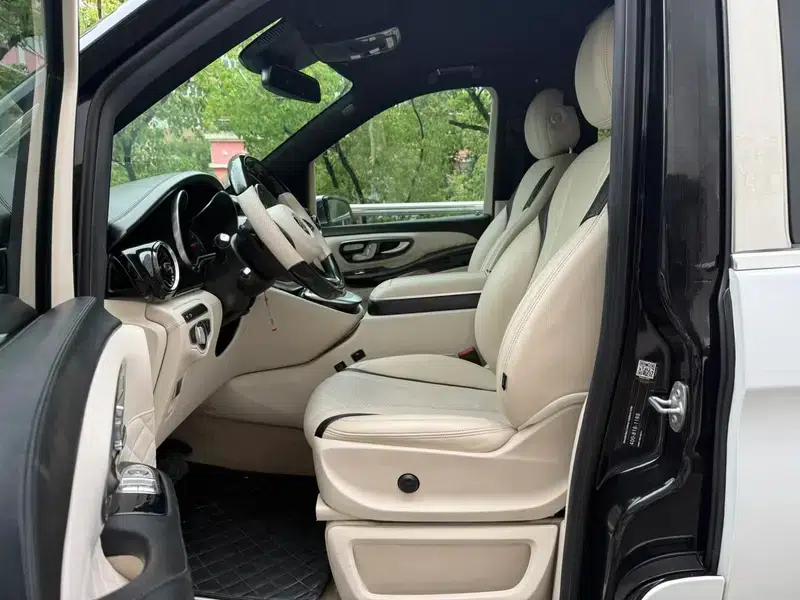 2021 Mercedes-Benz V-Class 2.0L Automatic Front-Wheel Drive 7-Seater Factory Custom Edition — миниатюра 13
