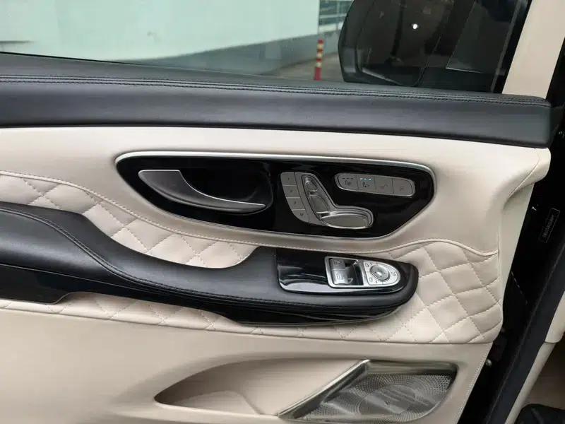 2021 Mercedes-Benz V-Class 2.0L Automatic Front-Wheel Drive 7-Seater Factory Custom Edition — миниатюра 6