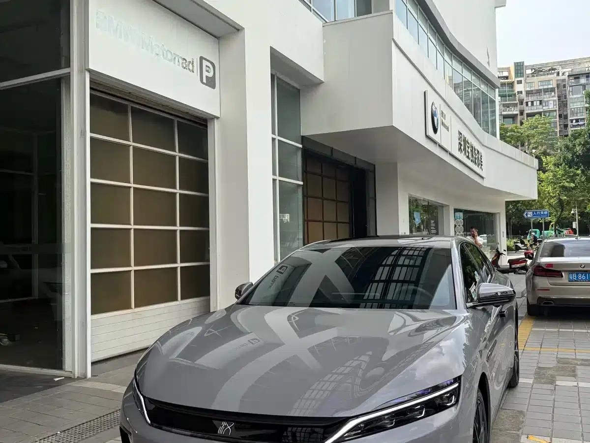 2025 Han DM-i Intelligent Driving Edition 125KM Premium — миниатюра 2