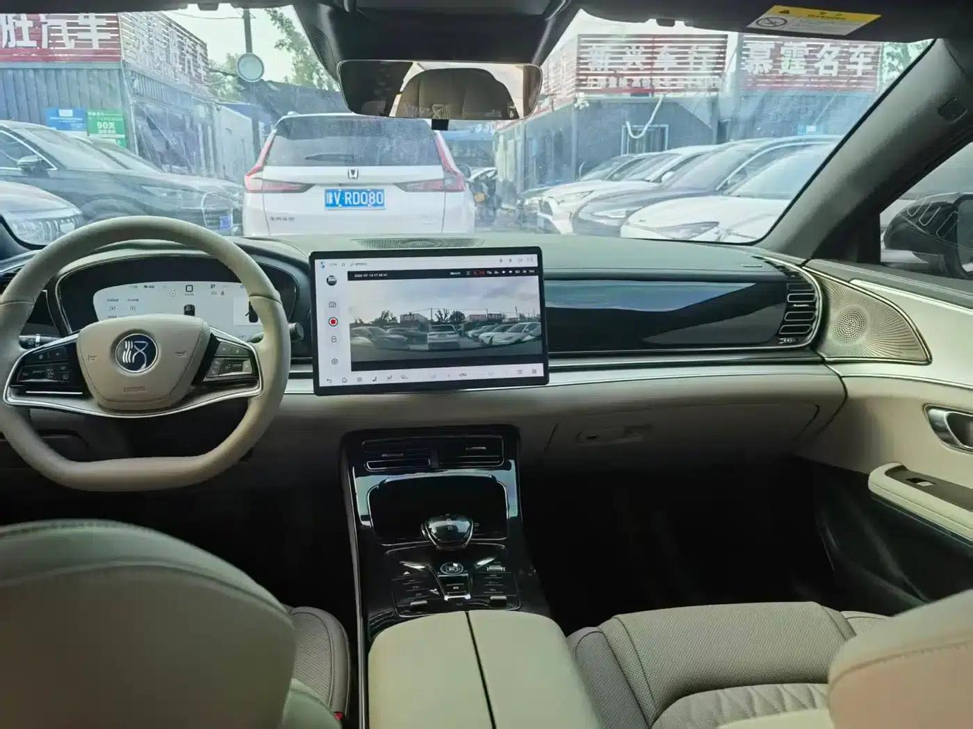 Han 2025 DM-i Intelligent Driving Edition 125KM Elite — миниатюра 6