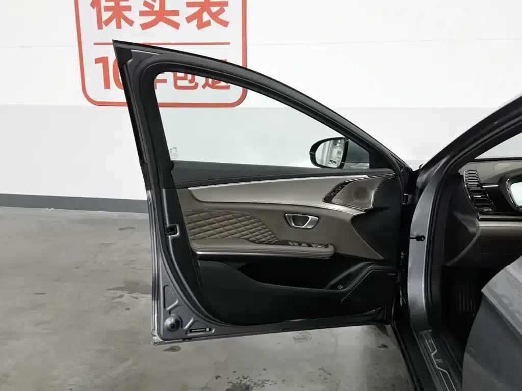 Han 2022 DM-i 121KM Premium Edition — миниатюра 8