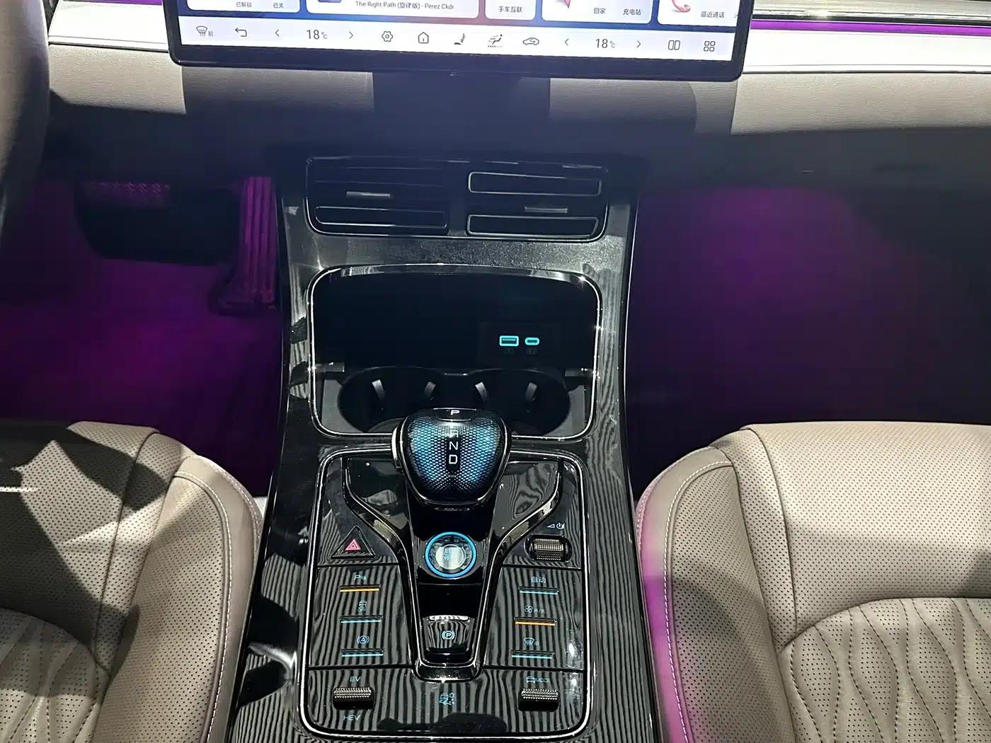 Han 2025 DM-i 125KM Elite — миниатюра 14