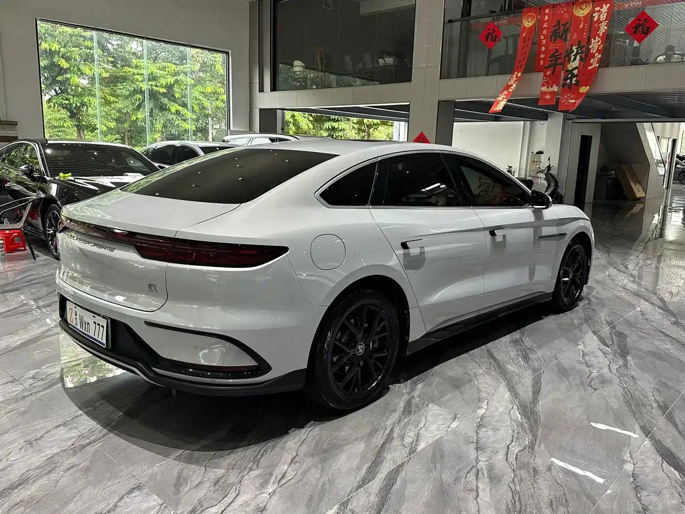 Han 2025 DM-i 125KM Elite — миниатюра 32
